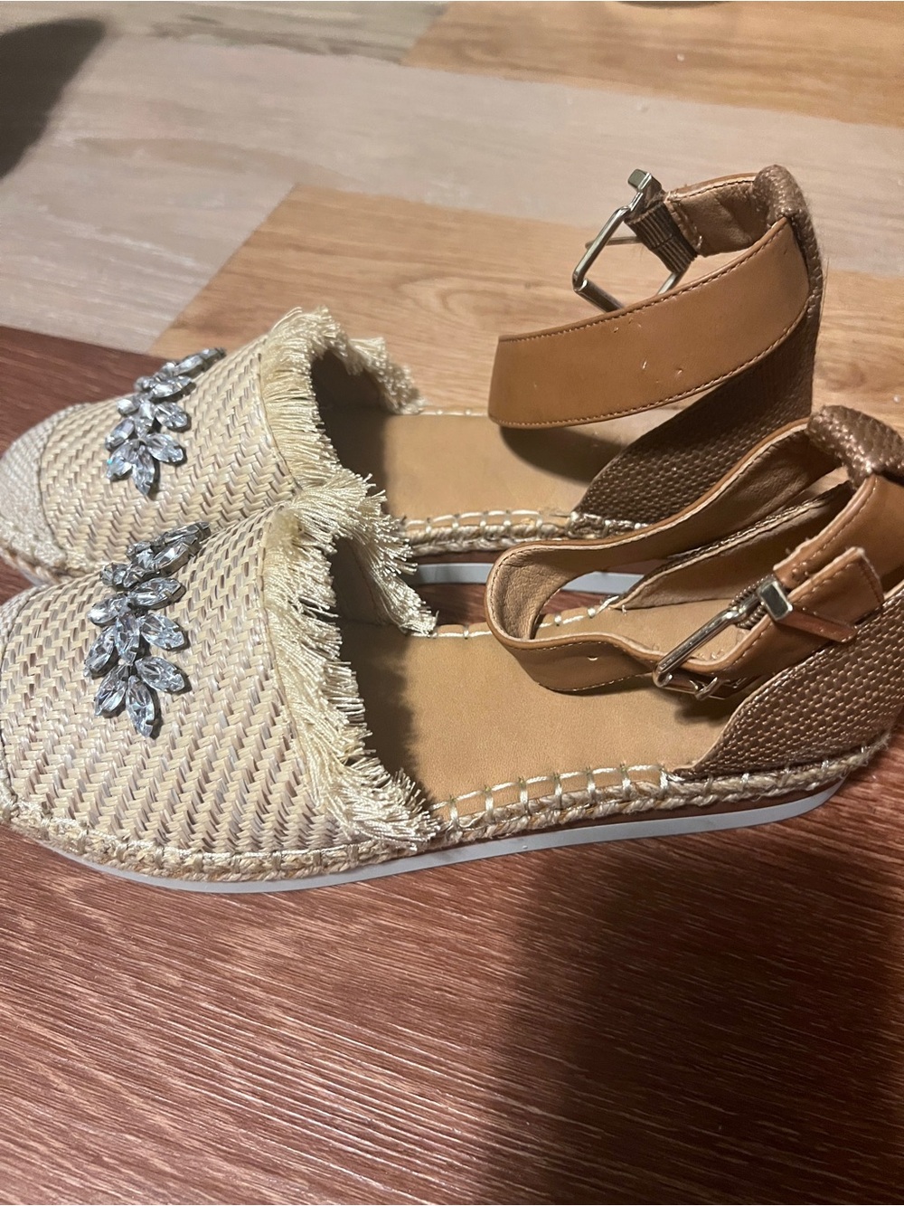 Crown Vintage Tan Raffia Espadrille Sandals with Crystal Leaf Accent - Picture 2 of 9